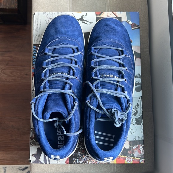 Jordan 11 Retro Low Derek Jeter RE2PECT Size 14 - Picture 3 of 5